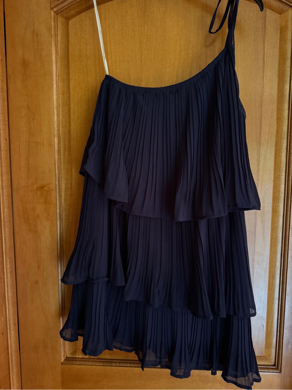 Lulu's navy blue Pleated Tiered one shoulder dress
